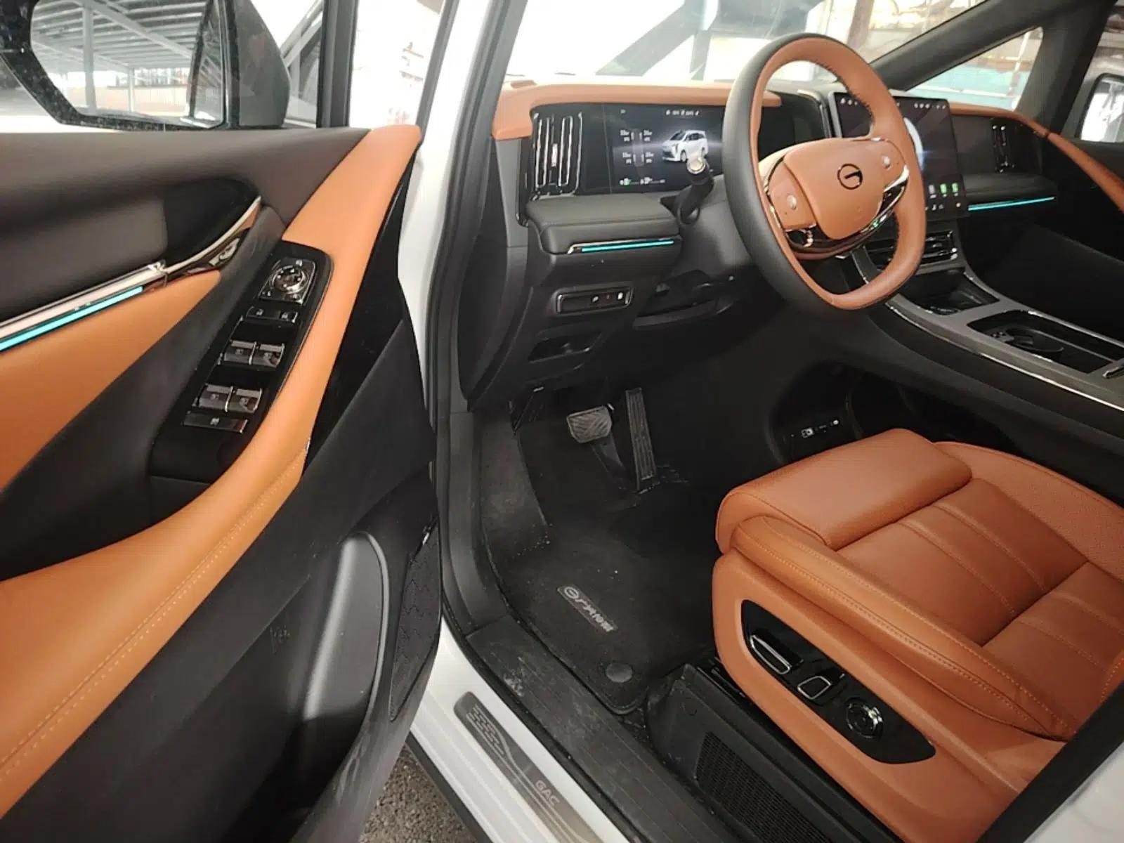 GAC Trumpchi Xiangwang M8 2025 Kunkun Series Ultra First-Class Cabin — миниатюра 18