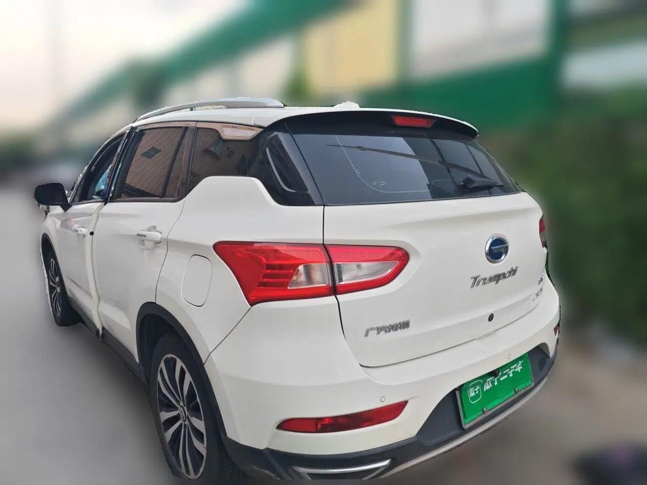 GAC Trumpchi GS4 New Energy 2017 1.5L PHEV Smart Enjoyment Edition — миниатюра 4