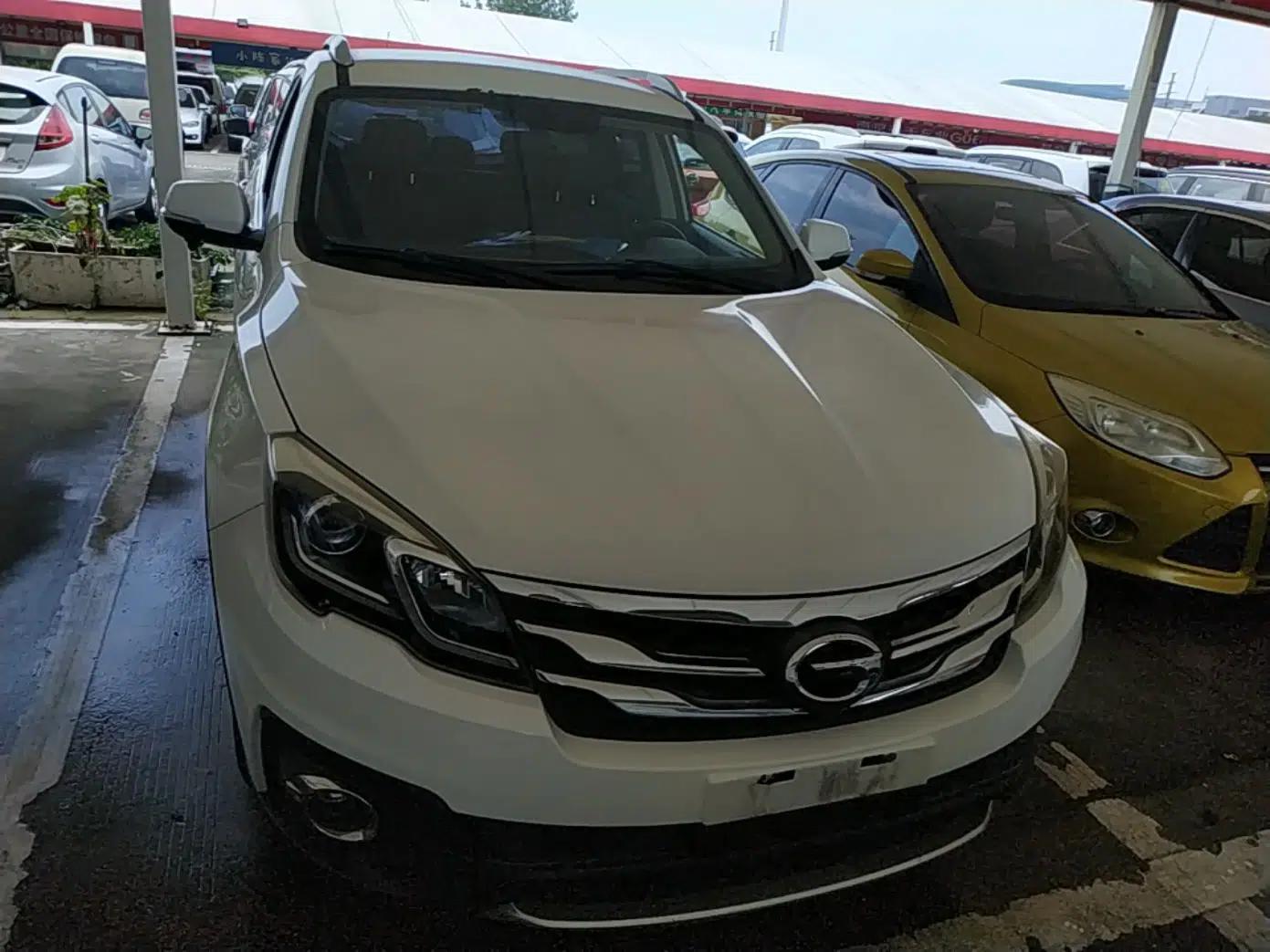 GAC Trumpchi GS5 Super 2015 2.0L Automatic Two-Wheel Drive Comfort Edition — миниатюра 2