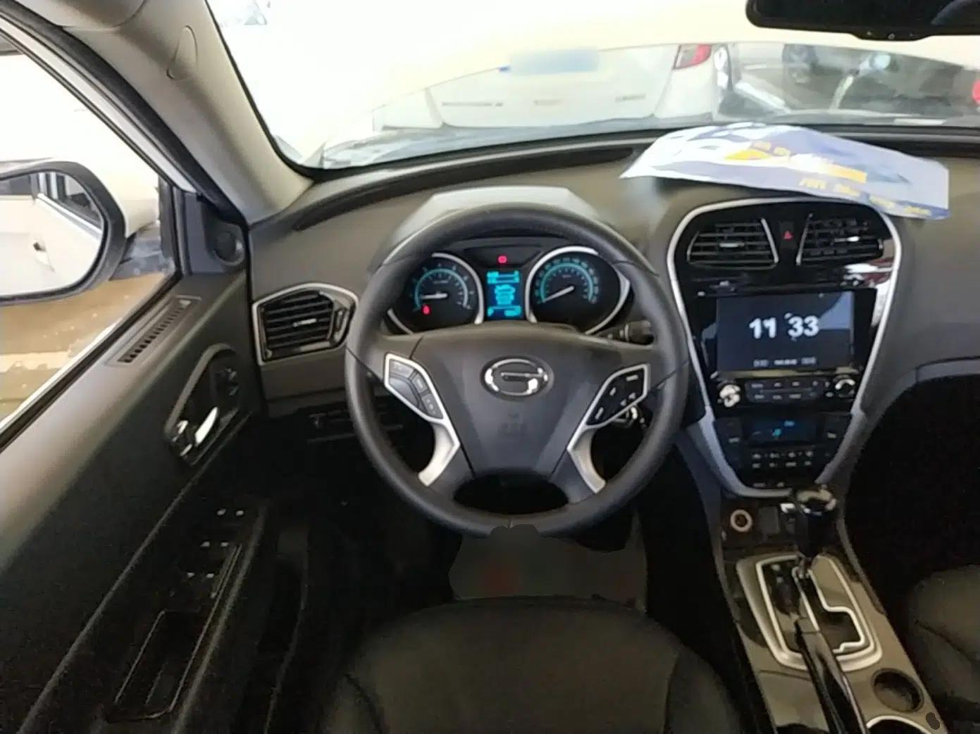 GAC Trumpchi GS5 Super 2015 2.0L Automatic Two-Wheel Drive Comfort Edition — миниатюра 13
