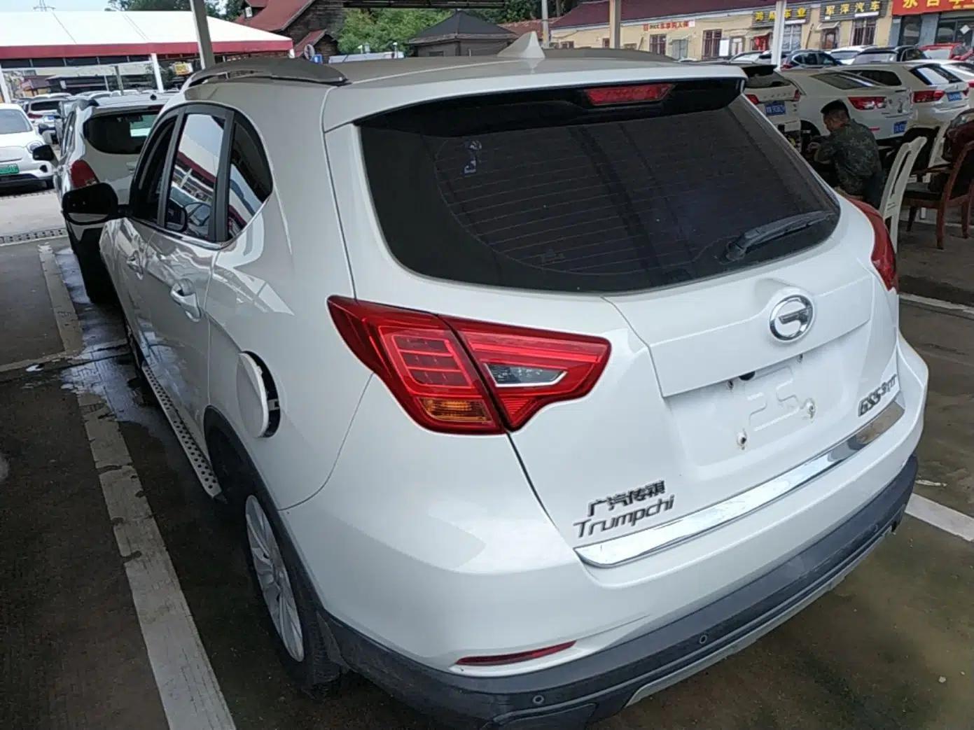GAC Trumpchi GS5 Super 2015 2.0L Automatic Two-Wheel Drive Comfort Edition — миниатюра 4