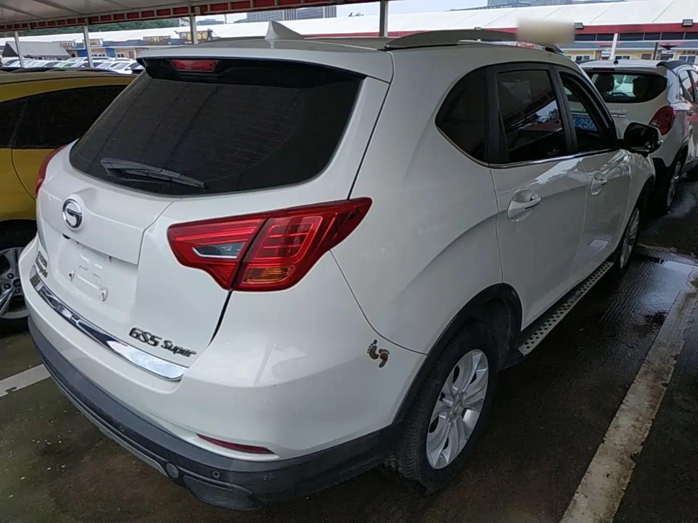 GAC Trumpchi GS5 Super 2015 2.0L Automatic Two-Wheel Drive Comfort Edition — миниатюра 6