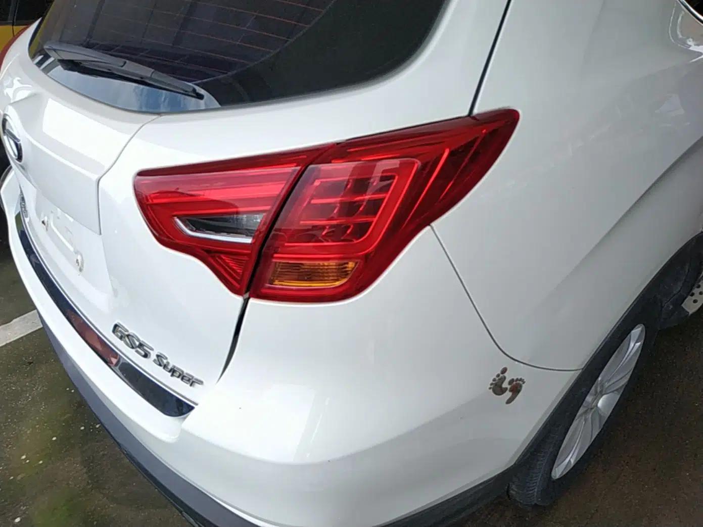 GAC Trumpchi GS5 Super 2015 2.0L Automatic Two-Wheel Drive Comfort Edition — миниатюра 9