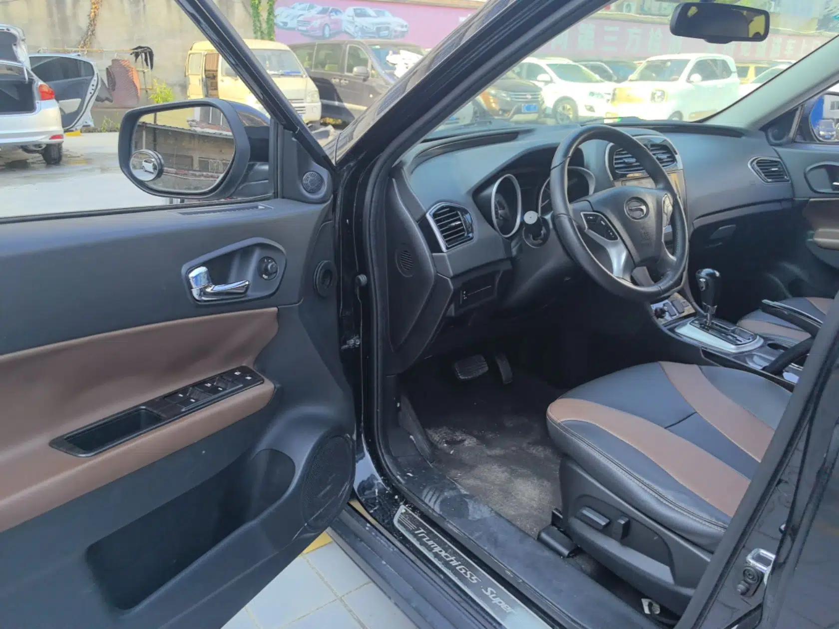 GAC Trumpchi GS5 Super 2016 2.0L Automatic Two-Wheel Drive Supreme Edition — миниатюра 18