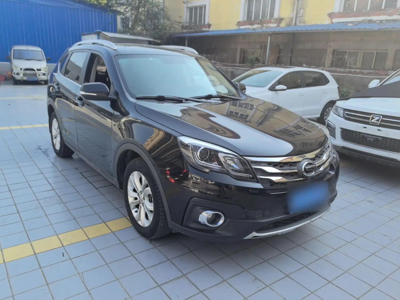 GAC Trumpchi GS5 Super 2016 2.0L Automatic Two-Wheel Drive Supreme Edition — миниатюра 3