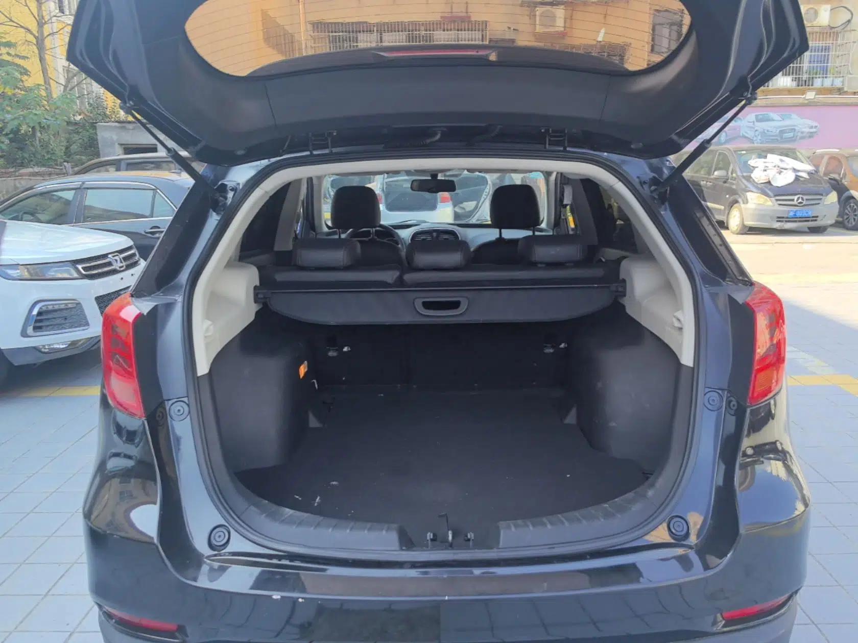 GAC Trumpchi GS5 Super 2016 2.0L Automatic Two-Wheel Drive Supreme Edition — миниатюра 22