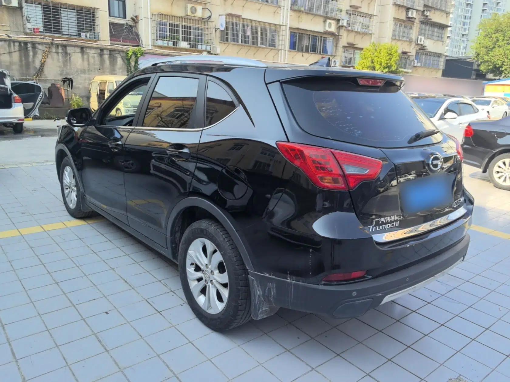 GAC Trumpchi GS5 Super 2016 2.0L Automatic Two-Wheel Drive Supreme Edition — миниатюра 4