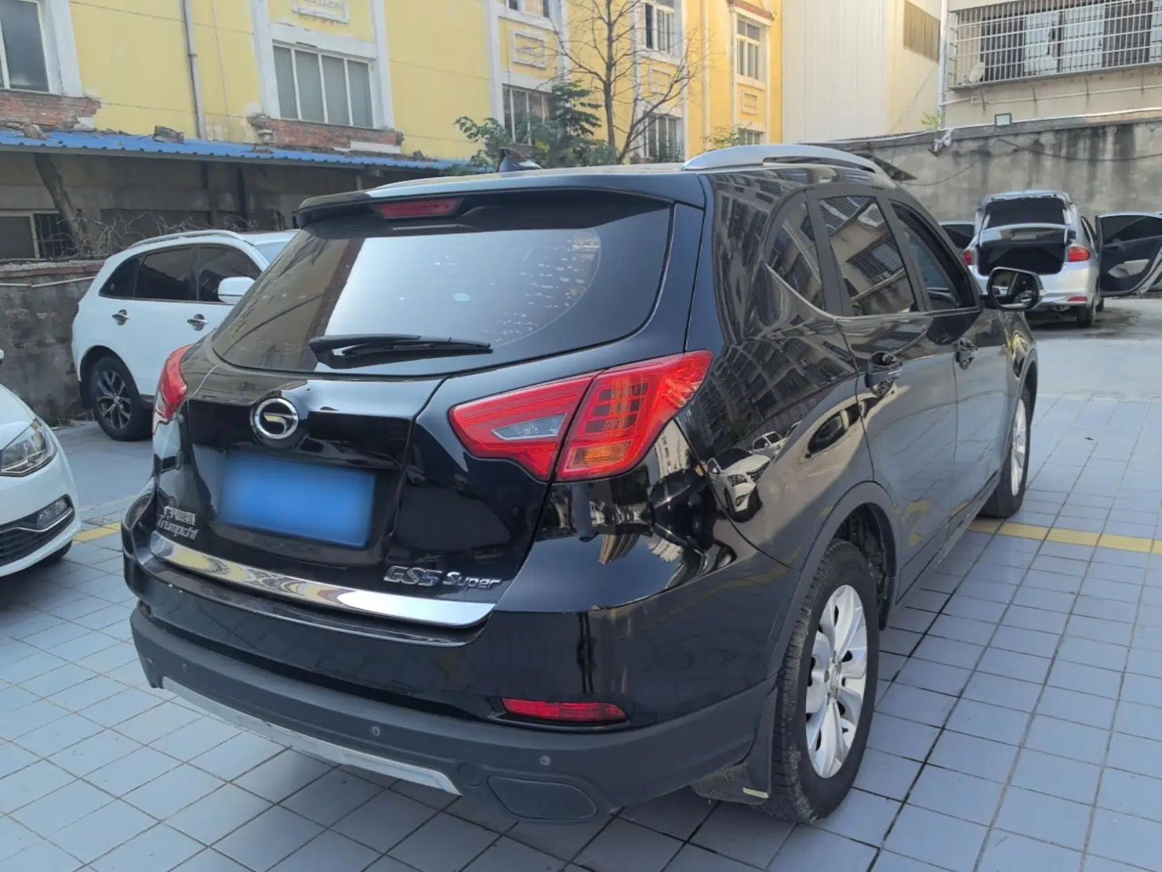 GAC Trumpchi GS5 Super 2016 2.0L Automatic Two-Wheel Drive Supreme Edition — миниатюра 6