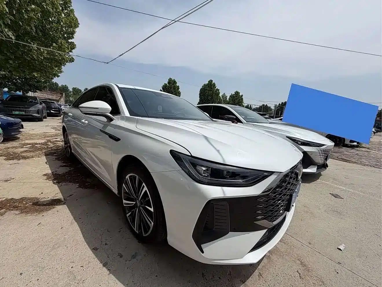 Chery Arrizo 8 PRO 2025 1.6T DCT Standard Edition — миниатюра 3