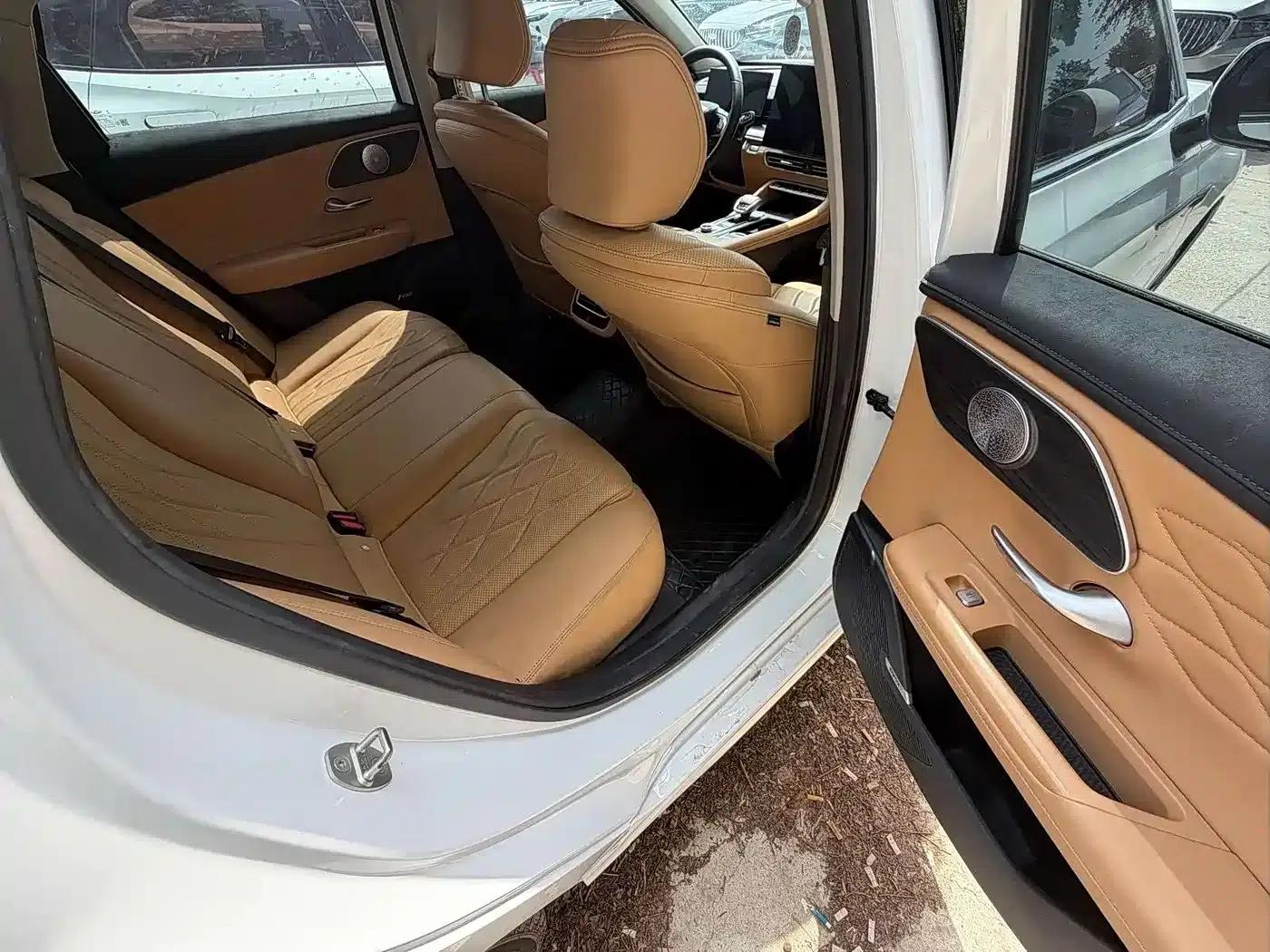 Chery Arrizo 8 PRO 2025 1.6T DCT Standard Edition — миниатюра 7