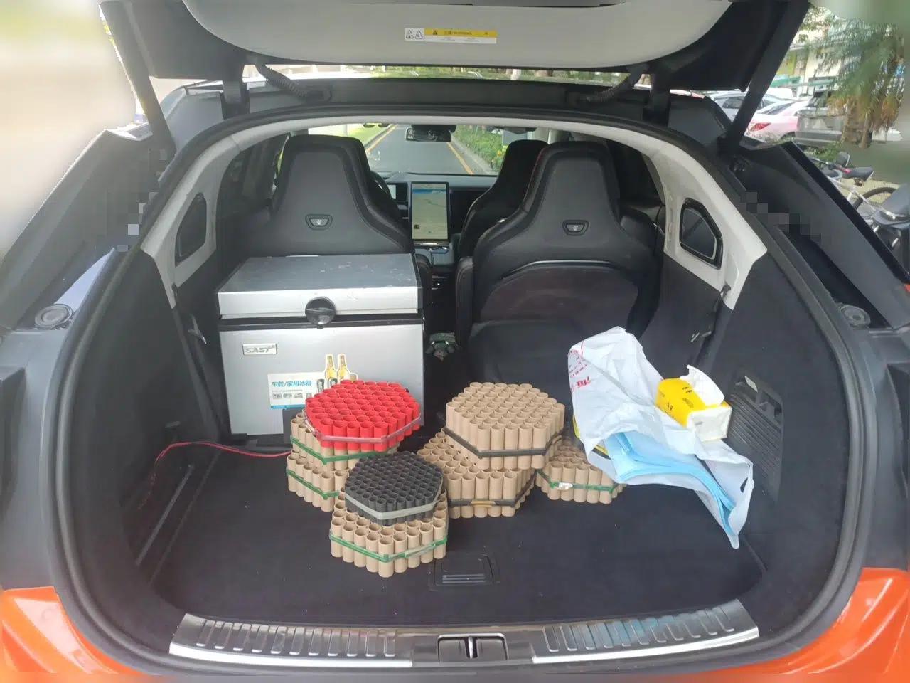 HiPhi X 2021 Flagship Edition 6-Seater — миниатюра 19