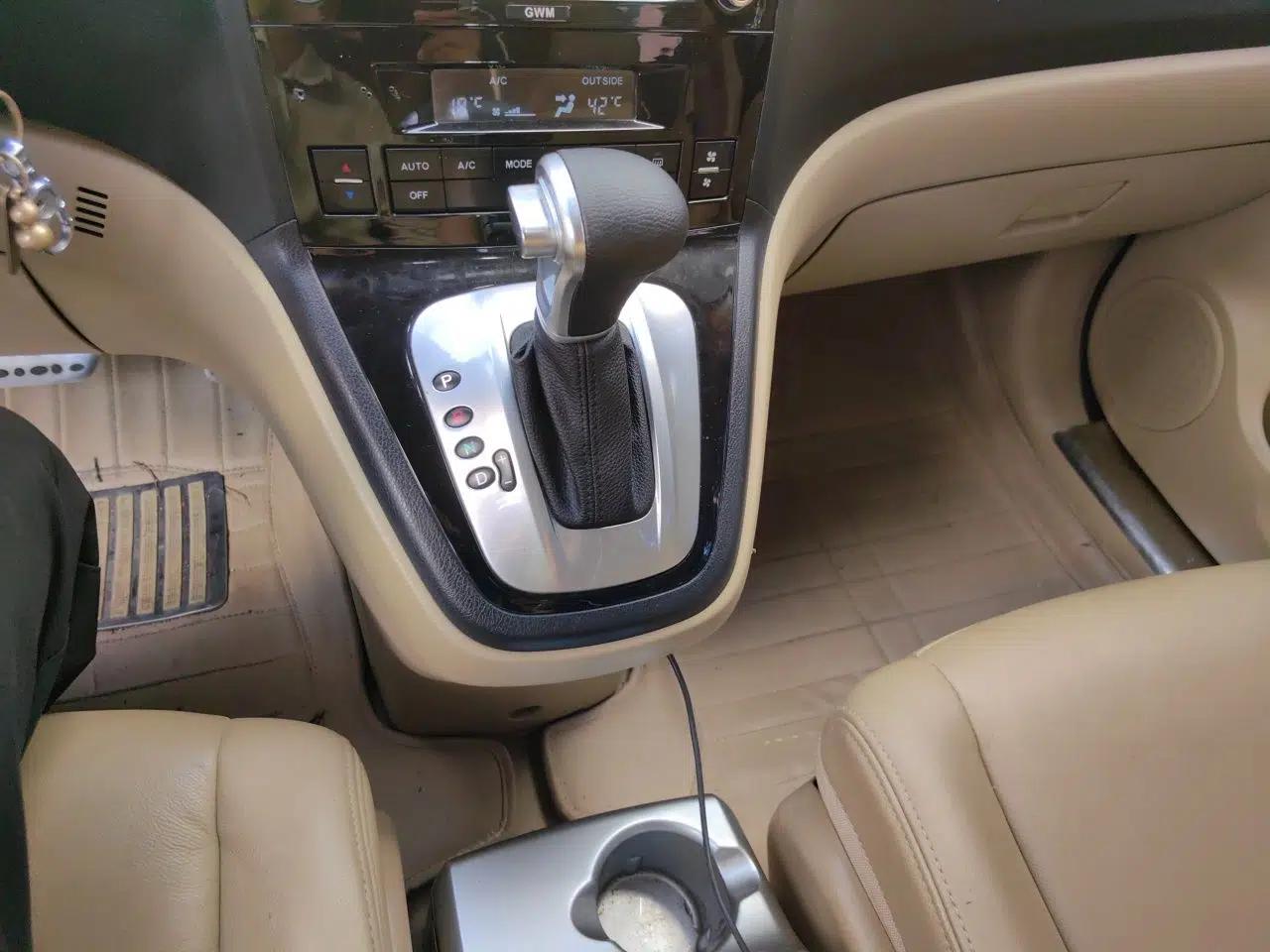 Haval H6 2012 2.4L Automatic Two-Wheel Drive Prestige Version — миниатюра 14
