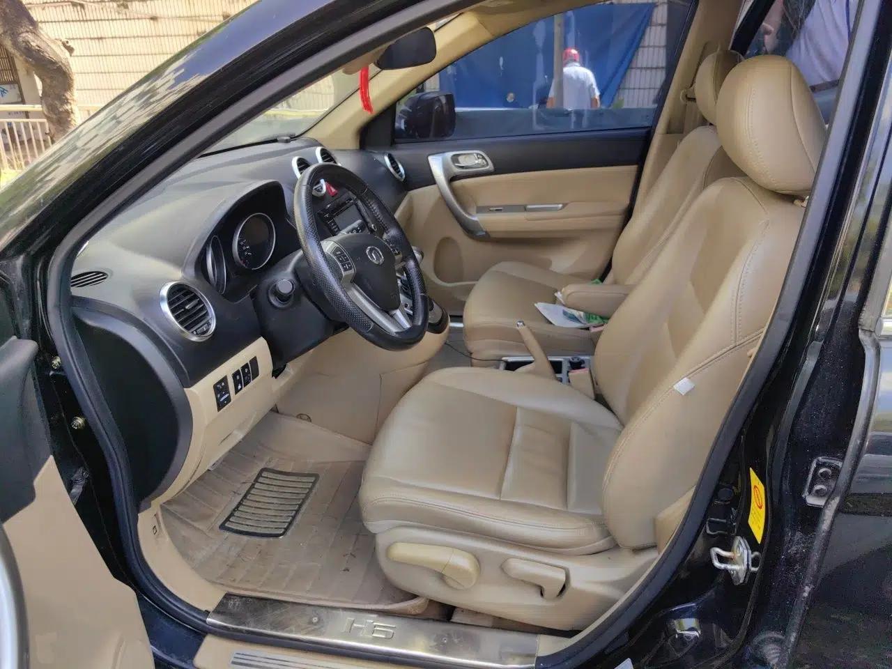 Haval H6 2012 2.4L Automatic Two-Wheel Drive Prestige Version — миниатюра 16