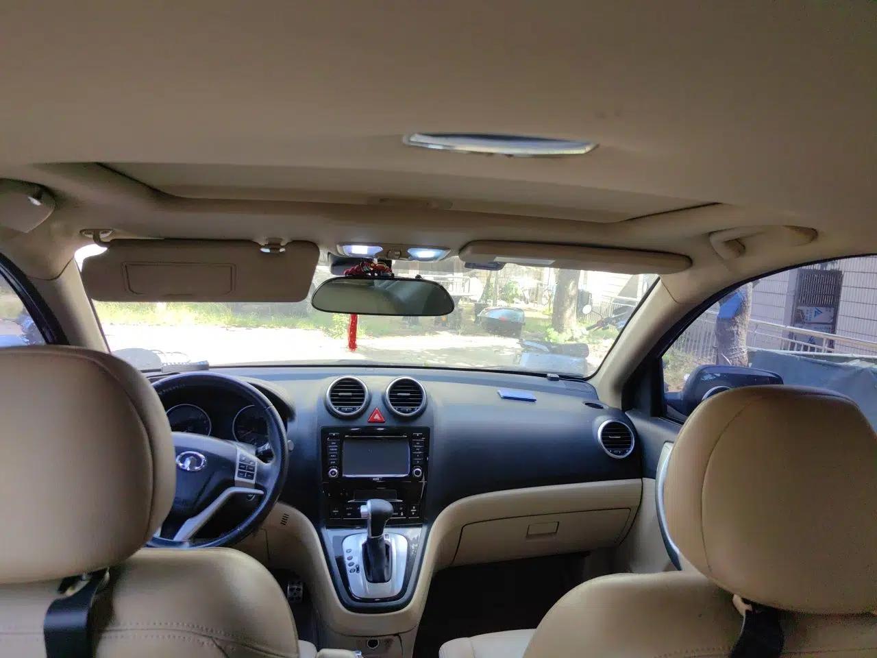 Haval H6 2012 2.4L Automatic Two-Wheel Drive Prestige Version — миниатюра 18