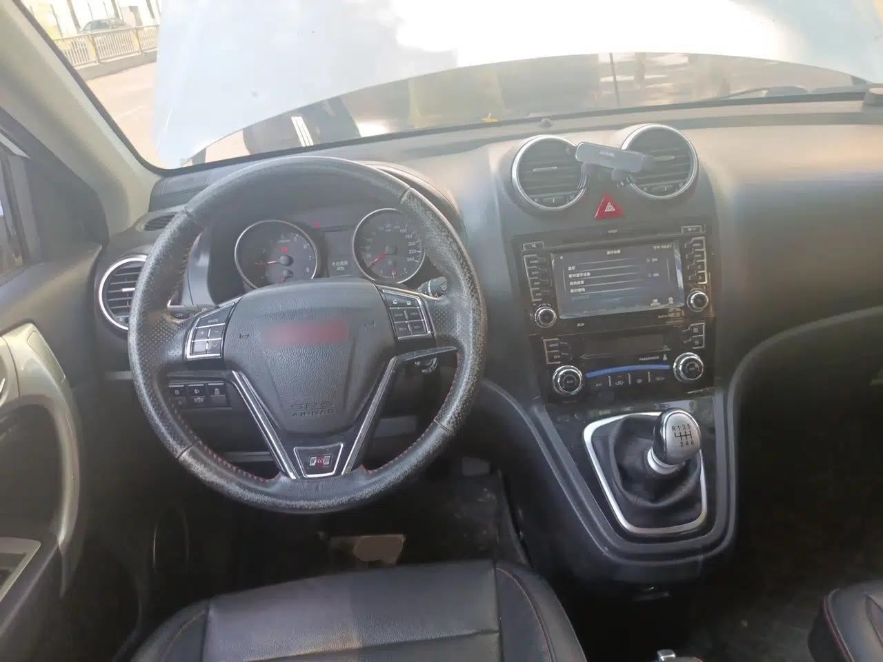 Haval H6 2015 Upgraded Model 1.5T Manual Two-Wheel Drive Elite Version — миниатюра 9