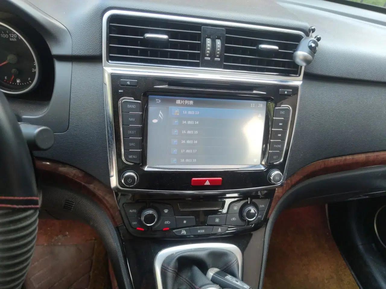 Haval H6 2014 Sport Version 1.5T Manual Two-Wheel Drive Elite Edition — миниатюра 13
