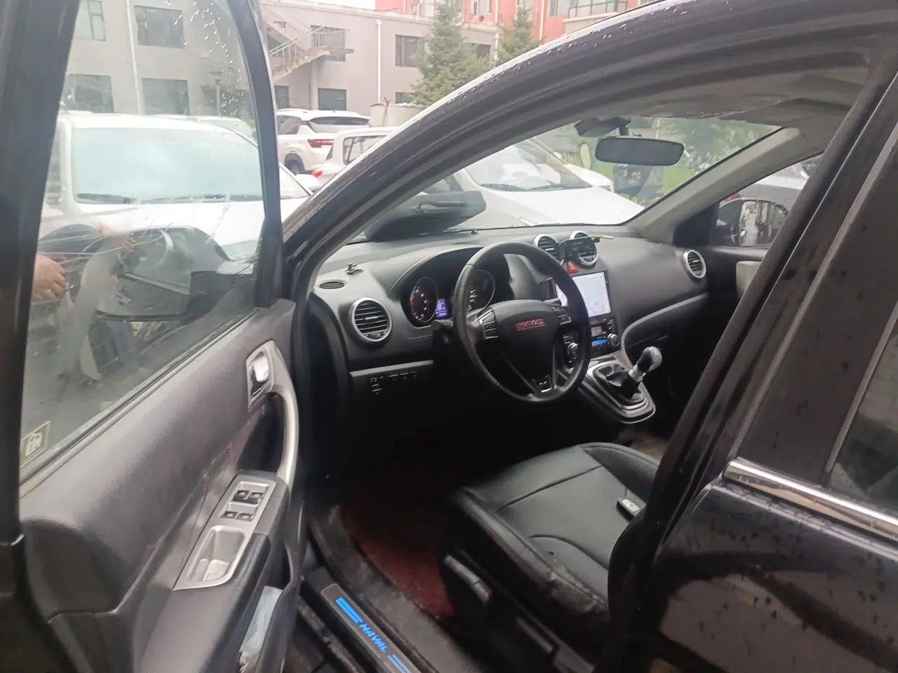 Haval H6 2014 Upgraded Model 1.5T Manual 4x4 Elite Version — миниатюра 16