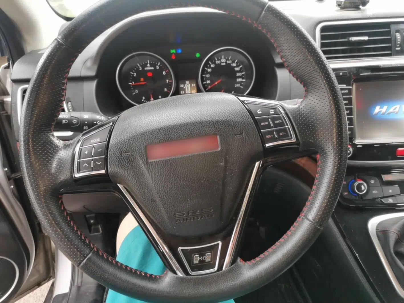 Haval H6 2013 Sports Edition 1.5T Manual Two-Wheel Drive Elite Model — миниатюра 13