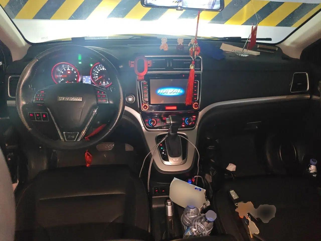 Haval H6 2015 Sport Edition 1.5T Automatic Two-Wheel Drive Luxury Model — миниатюра 9