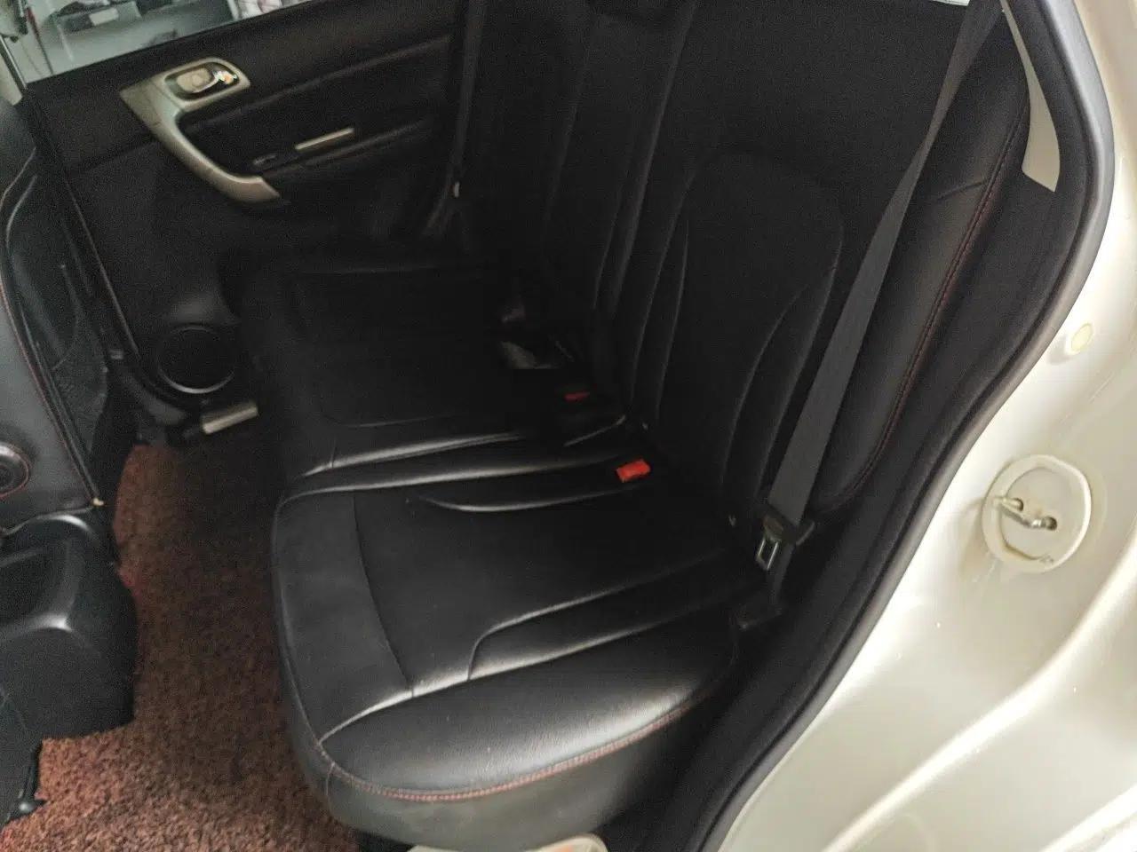 Haval H6 2012 1.5T Manual Two-Wheel Drive Elite Model — миниатюра 17