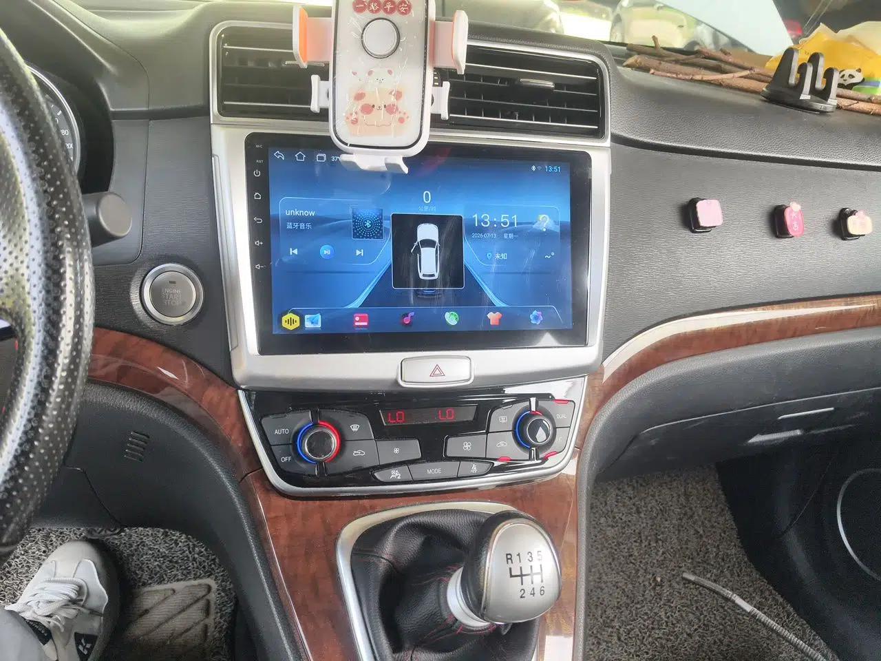 Haval H6 2017 Red-Label Sport Edition 1.5T Manual Two-Wheel Drive Elite Model — миниатюра 13