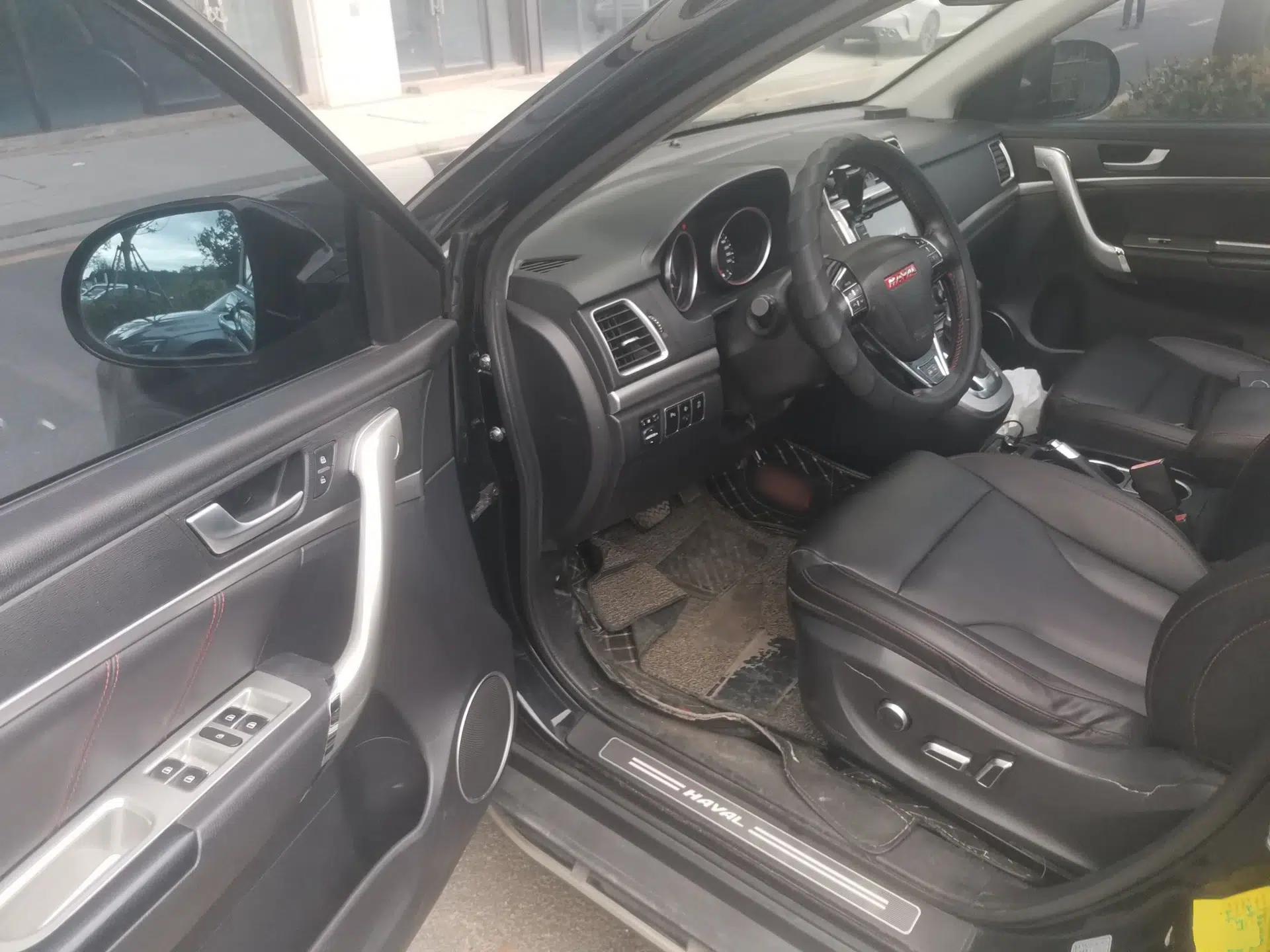 Haval H6 2015 Sport Edition 1.5T Automatic Two-Wheel Drive Luxury Model — миниатюра 16