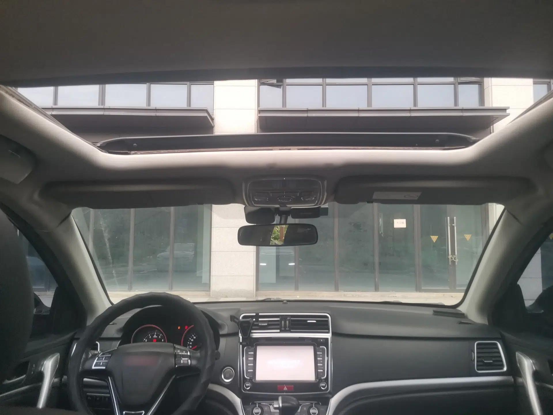 Haval H6 2015 Sport Edition 1.5T Automatic Two-Wheel Drive Luxury Model — миниатюра 18