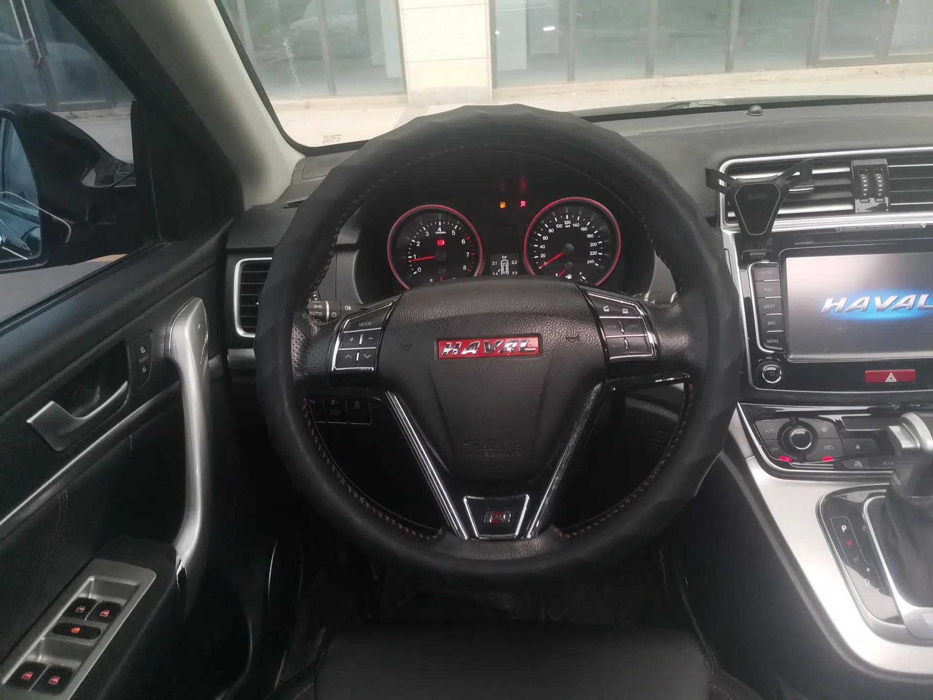 Haval H6 2015 Sport Edition 1.5T Automatic Two-Wheel Drive Luxury Model — миниатюра 10