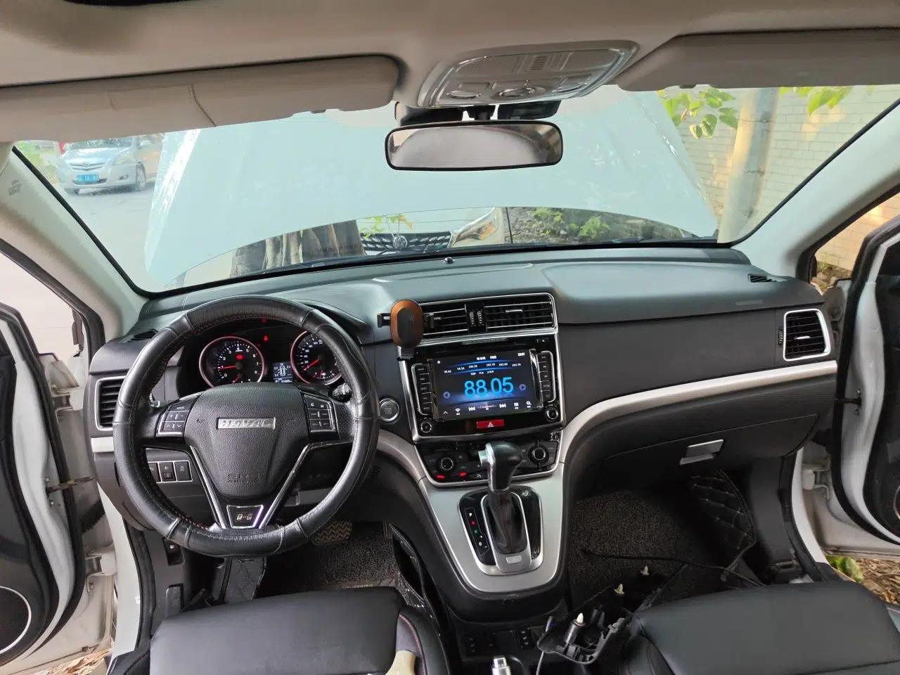 Haval H6 2015 Sport Edition 1.5T Automatic Two-Wheel Drive Luxury Model — миниатюра 9
