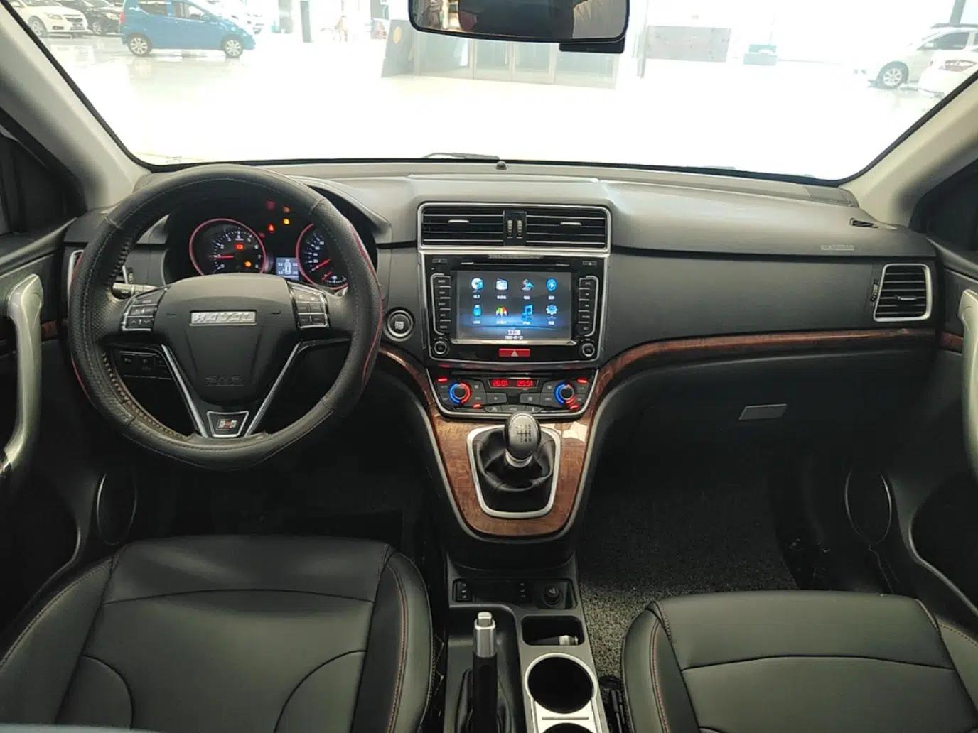 Haval H6 2017 Red-Label Sport Edition 1.5T Manual Two-Wheel Drive Elite Model — миниатюра 12