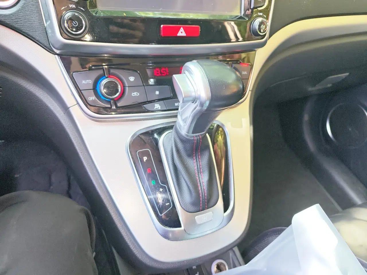 Haval H6 2015 Sport Edition 1.5T Automatic Two-Wheel Drive Luxury Model — миниатюра 14