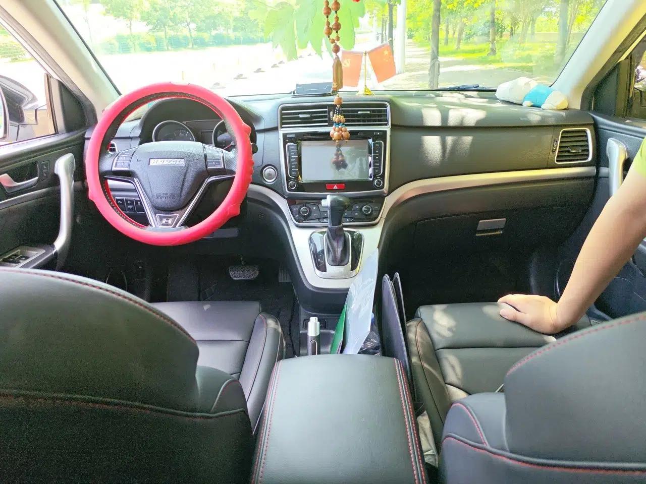 Haval H6 2015 Sport Edition 1.5T Automatic Two-Wheel Drive Luxury Model — миниатюра 9