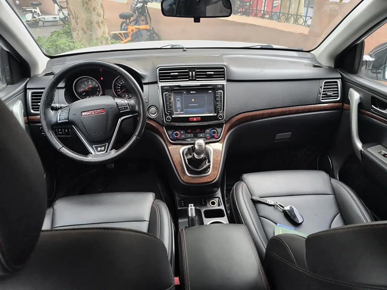 Haval H6 2015 Revised Version Sport Edition 1.5T Manual Transmission Two-Wheel Drive Elite Grade — миниатюра 9