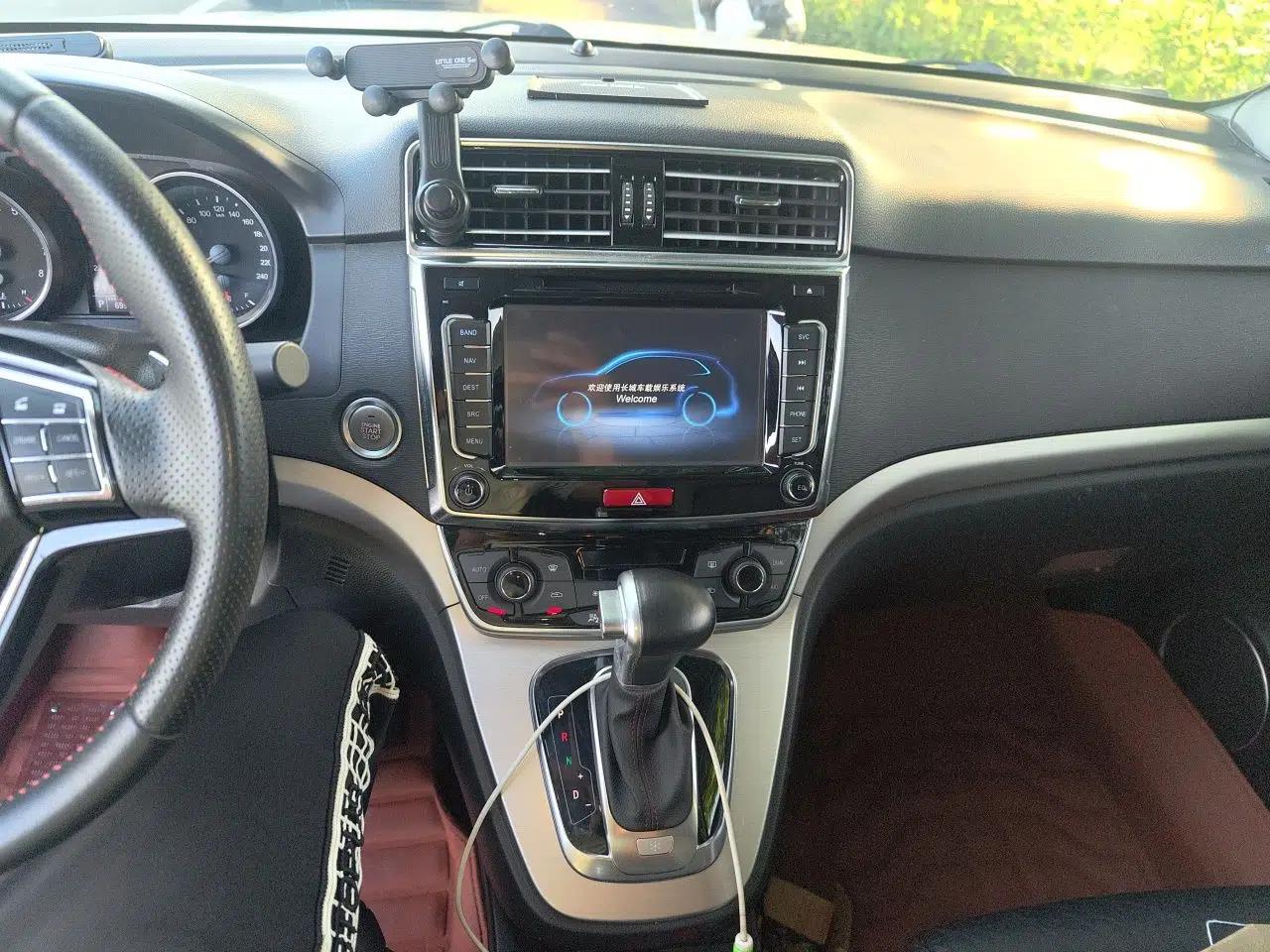 Haval H6 2015 Sport Edition 1.5T Automatic Two-Wheel Drive Luxury Model — миниатюра 13