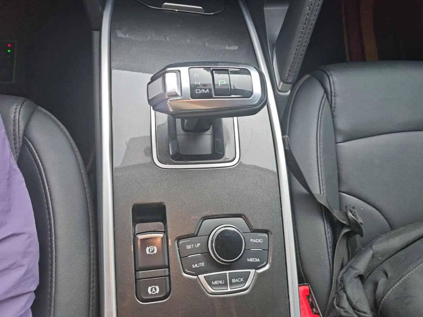 Haval H6 2019 Sport Edition 1.5T Automatic Two-Wheel Drive Elite Model China VI — миниатюра 16