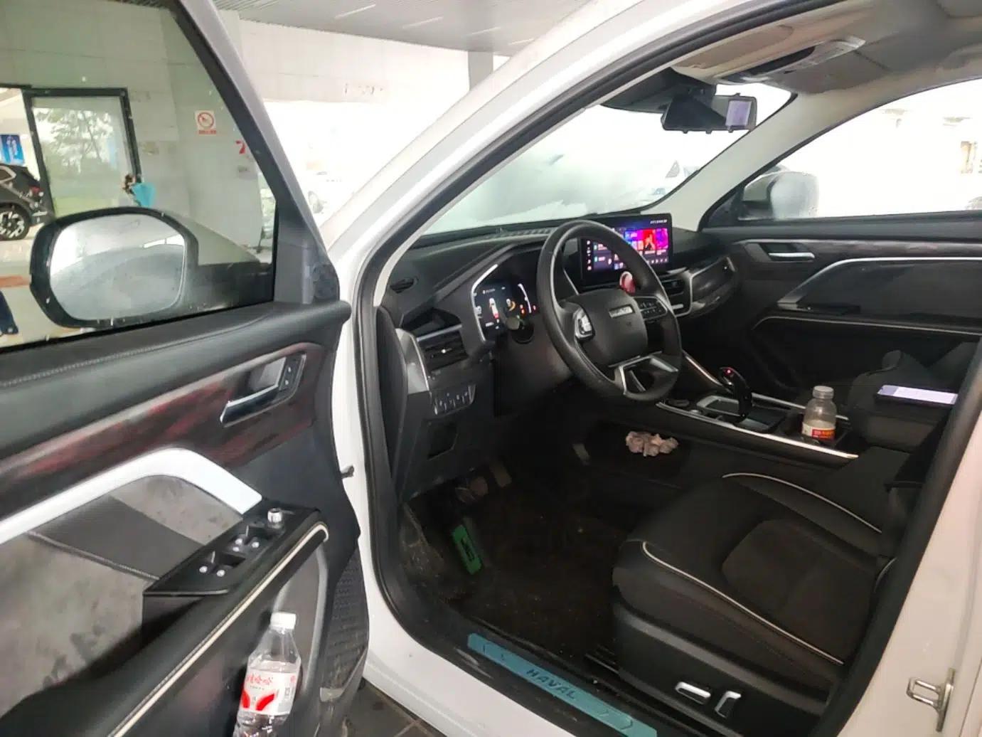 Haval H6 2023 National Trend Edition 1.5T Automatic Champion Version — миниатюра 18