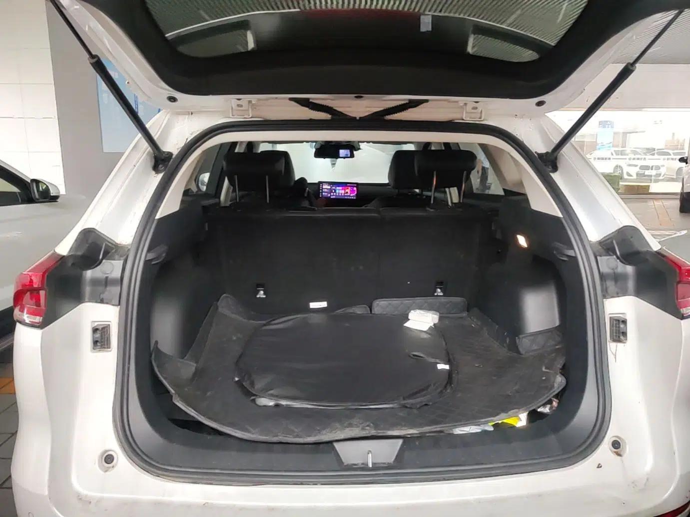 Haval H6 2023 National Trend Edition 1.5T Automatic Champion Version — миниатюра 22