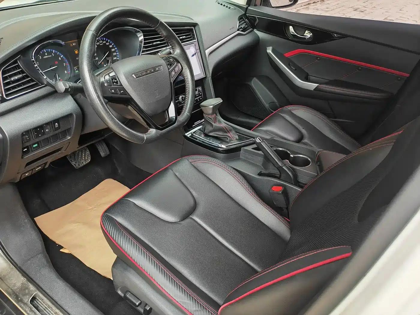 Venucia D60 2018 1.6L CVT Smart Luxury Edition — миниатюра 9