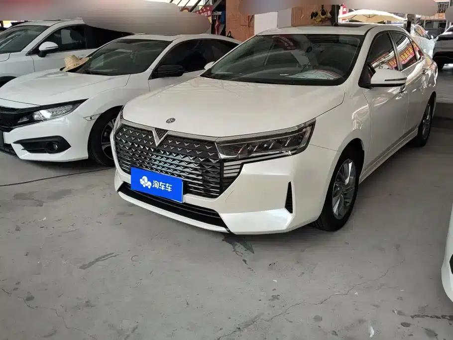 Venucia D60 2023 PLUS 1.6L XL CVT Elite Edition — миниатюра 1