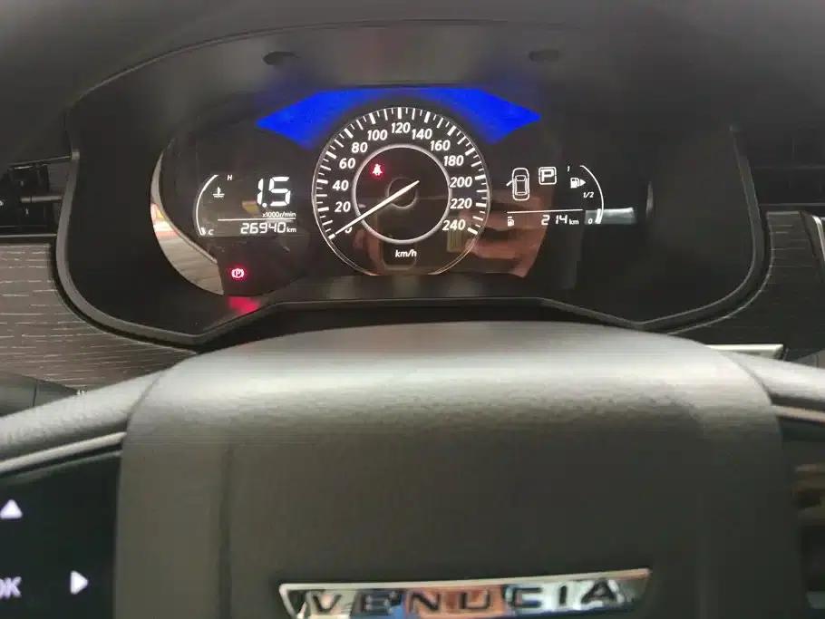 Venucia D60 2023 PLUS 1.6L XL CVT Elite Edition — миниатюра 14