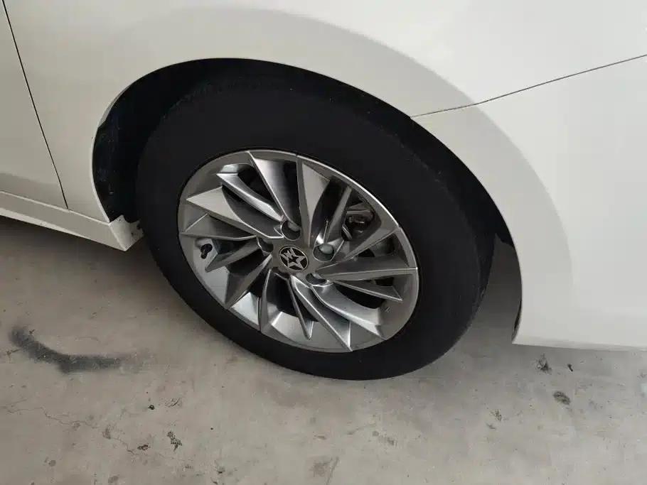 Venucia D60 2023 PLUS 1.6L XL CVT Elite Edition — миниатюра 6