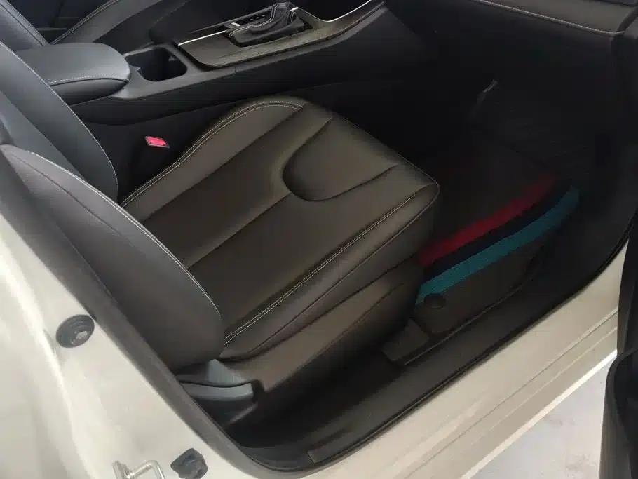 Venucia D60 2021 PLUS 1.6L XL CVT Elite Edition — миниатюра 8