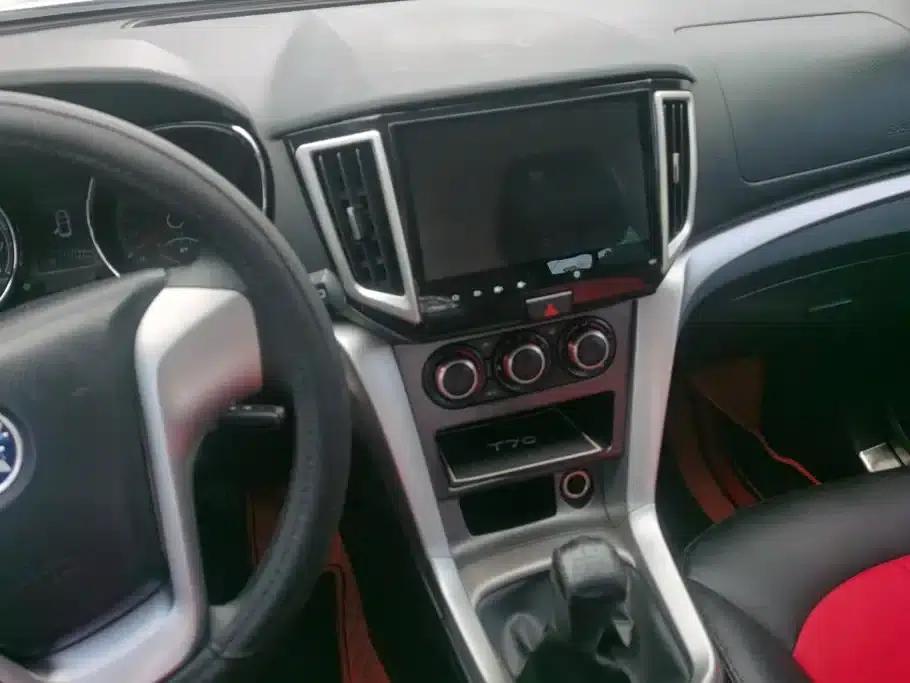 Venucia T70 2015 1.6L Manual Ruixing Edition — миниатюра 13