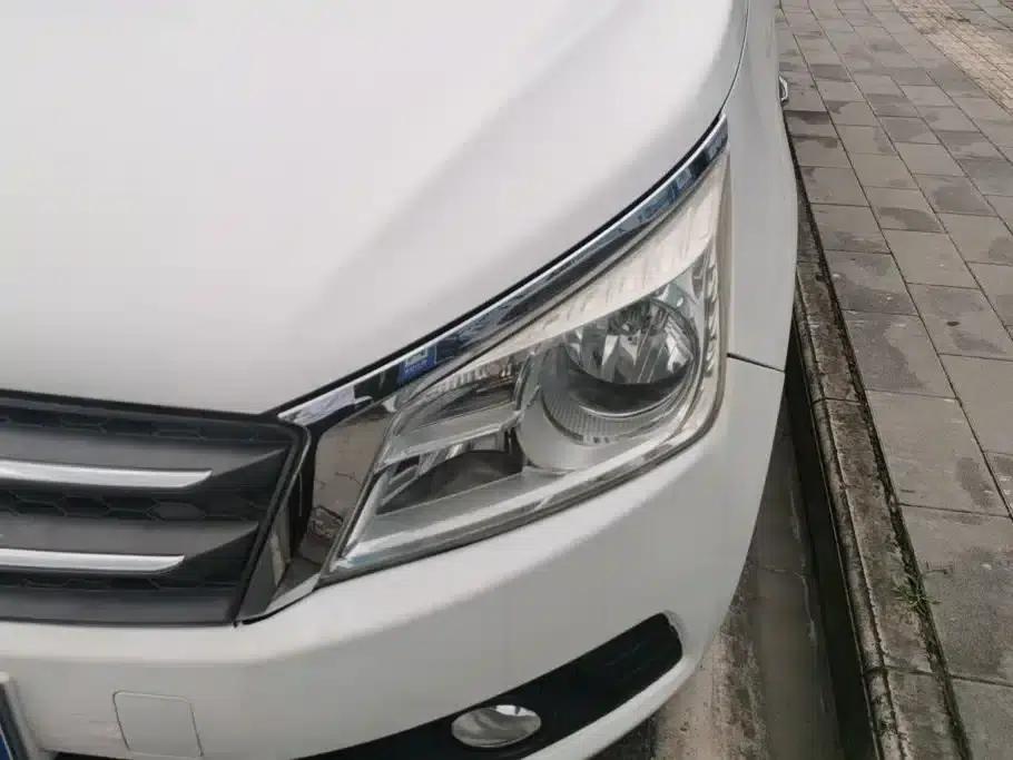 Venucia T70 2015 1.6L Manual Ruixing Edition — миниатюра 5