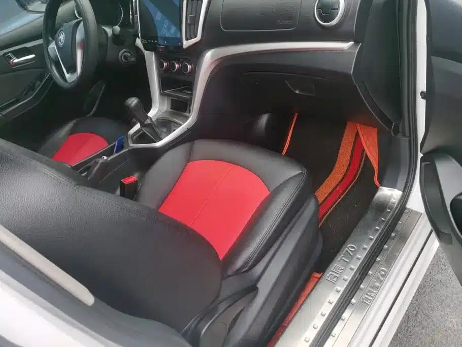 Venucia T70 2015 1.6L Manual Ruixing Edition — миниатюра 8