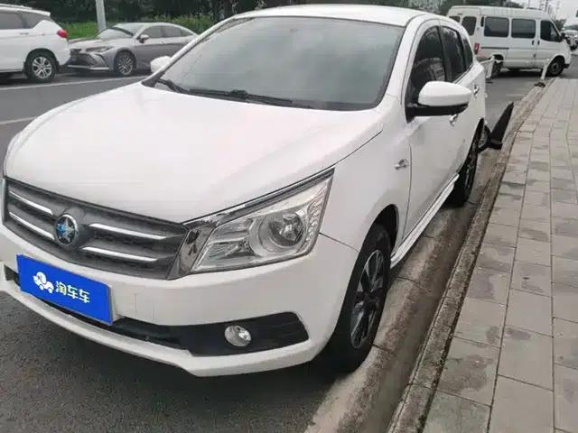 Venucia T70 2015 1.6L Manual Ruixing Edition