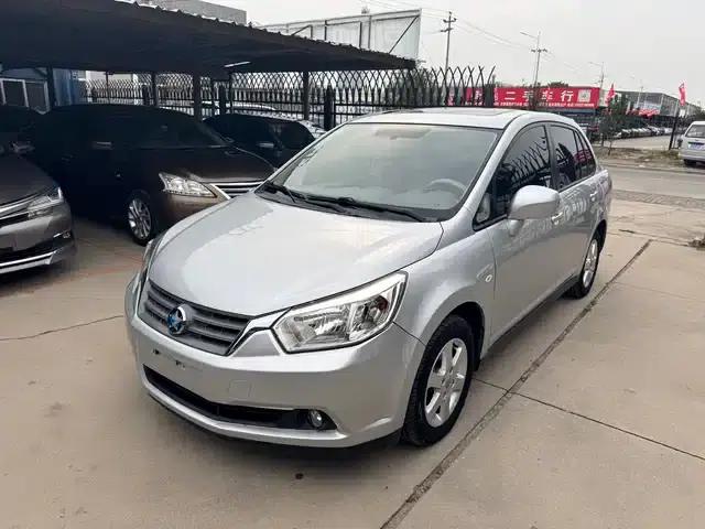 Venucia D50 2013 1.6L Automatic Deluxe Edition