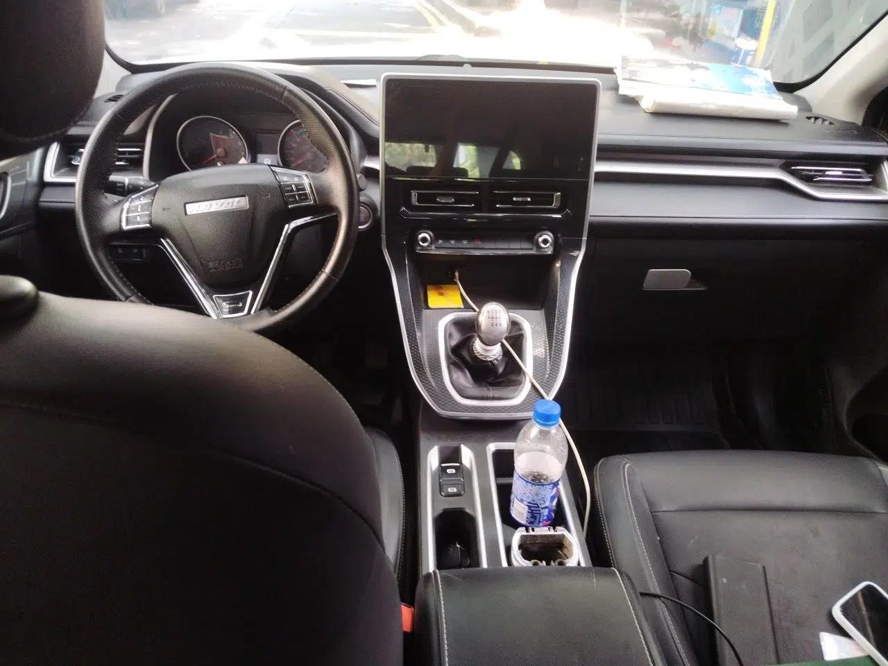 Haval M6 2021 PLUS 1.5T Manual Luxury Smart Connectivity Model — миниатюра 9