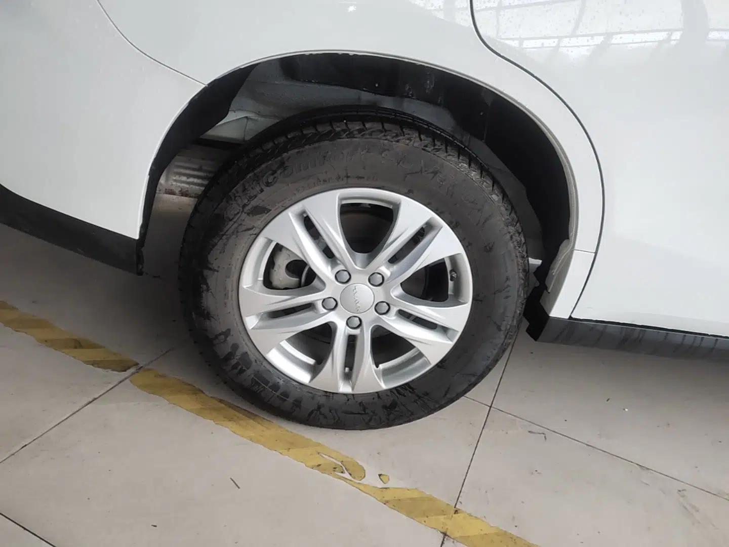 Haval M6 2023 PLUS 1.5T DCT Elite Smart Connectivity Model — миниатюра 11