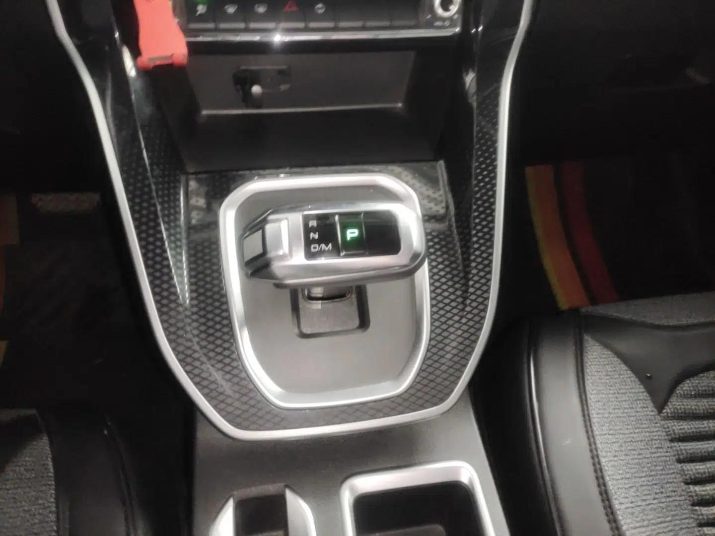 Haval M6 2023 PLUS 1.5T DCT Elite Smart Connectivity Model — миниатюра 16